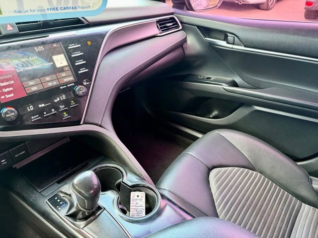 Used 2018 Toyota Camry SE w/ Audio Package FWD image 32