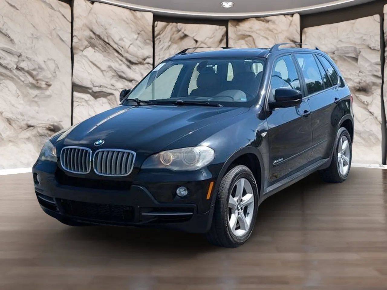 Used 2010 BMW X5 xDrive35d AWD/4WD image 1