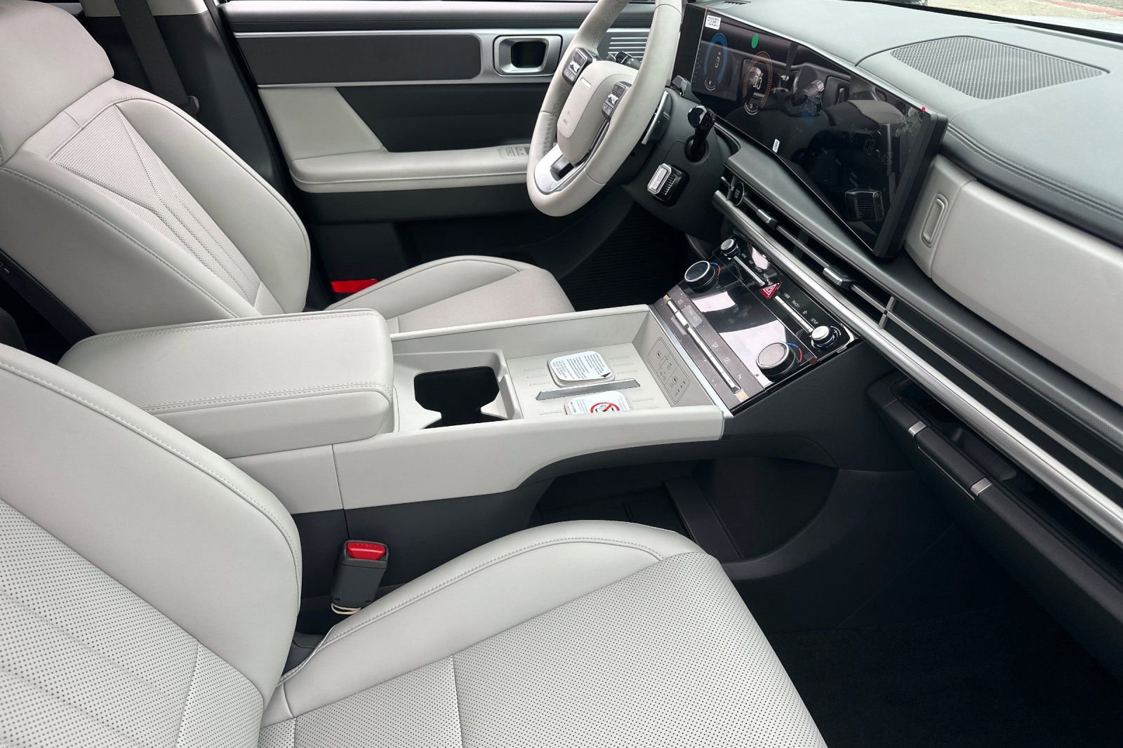 New 2026 Hyundai Santa Fe SEL image 16