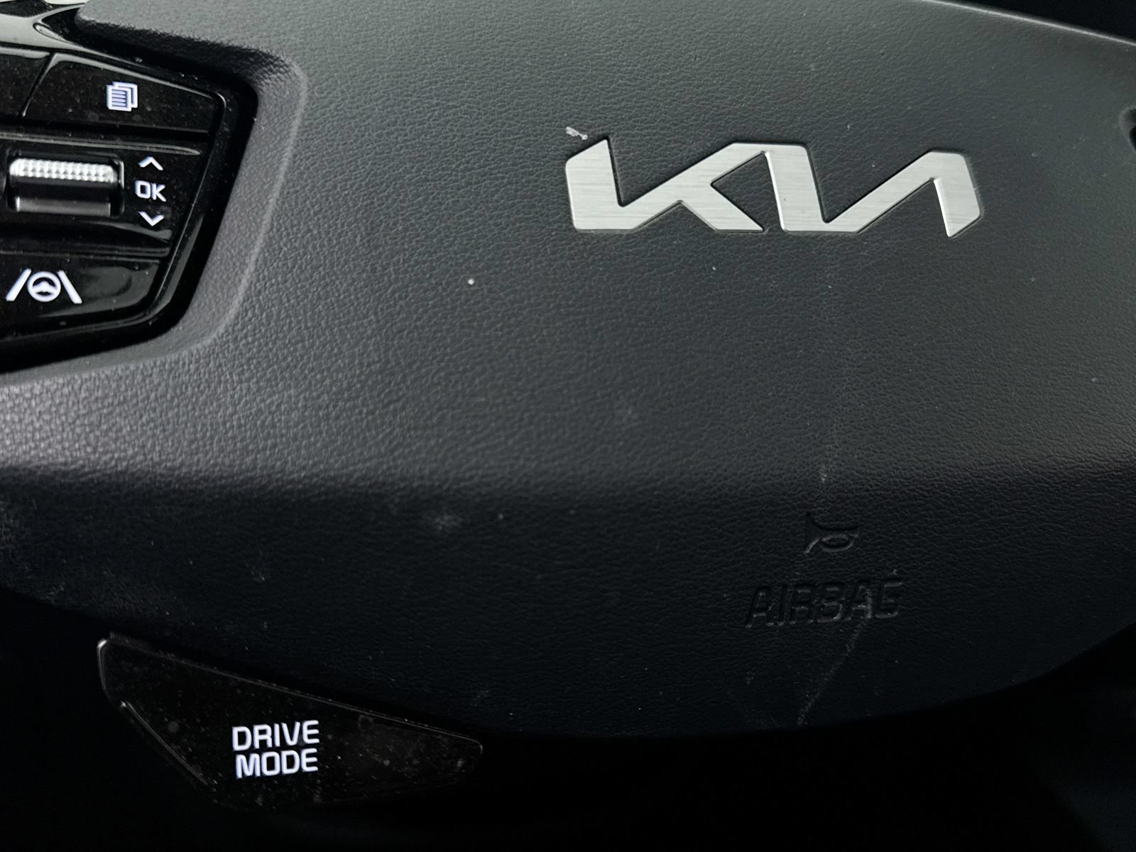 Used 2023 Kia Niro EX Touring FWD image 9