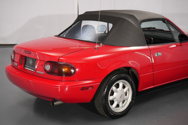 Used 1990 MAZDA MX-5 Miata RWD image 18