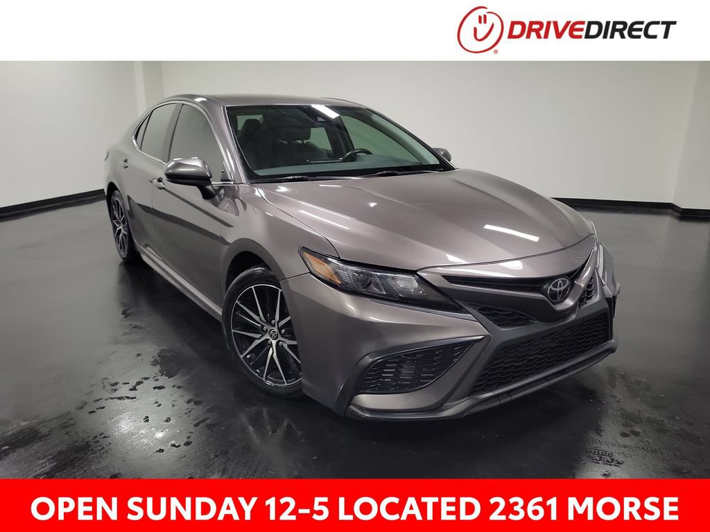 Used 2021 Toyota Camry SE