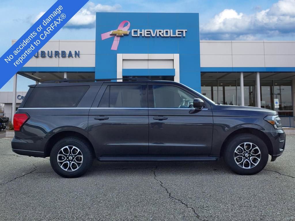 Used 2024 Ford Expedition Max XLT image 4