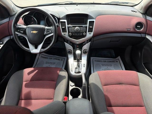 Used 2014 Chevrolet Cruze LT FWD image 25