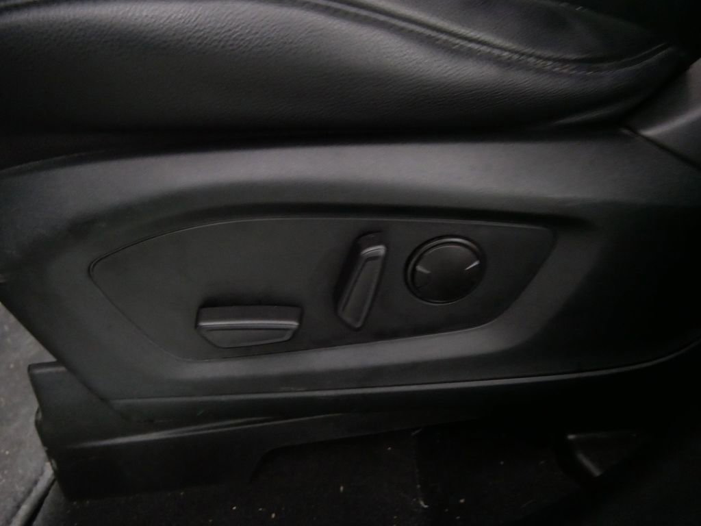 Used 2021 Ford Explorer Limited w/ Class III Trailer Tow Package image 19