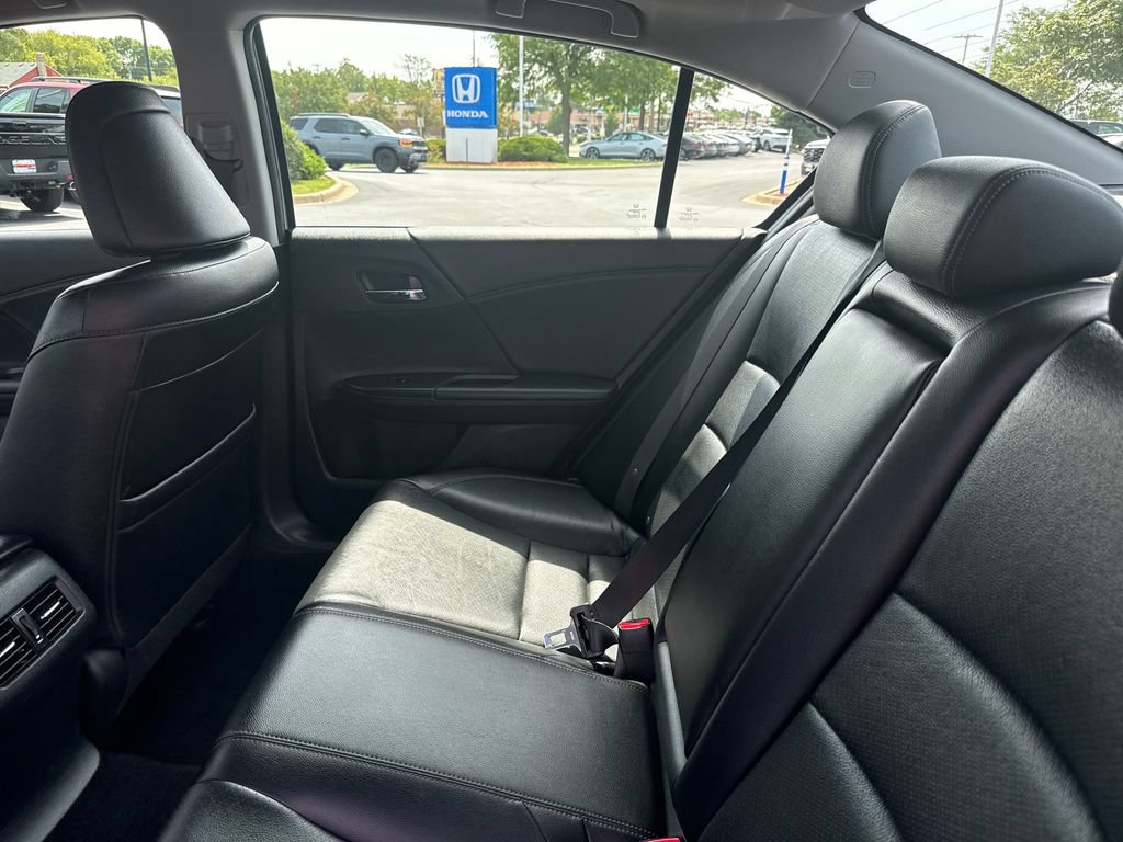 Used 2016 Honda Accord EX-L image 21