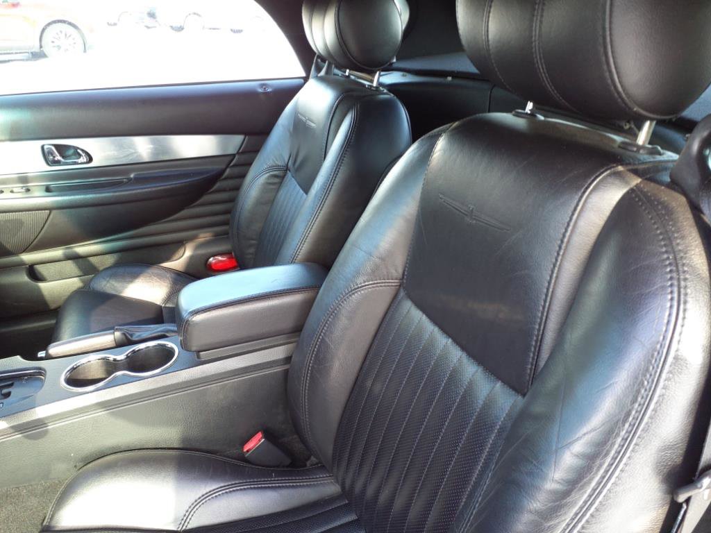 Used 2004 Ford Thunderbird Deluxe image 6