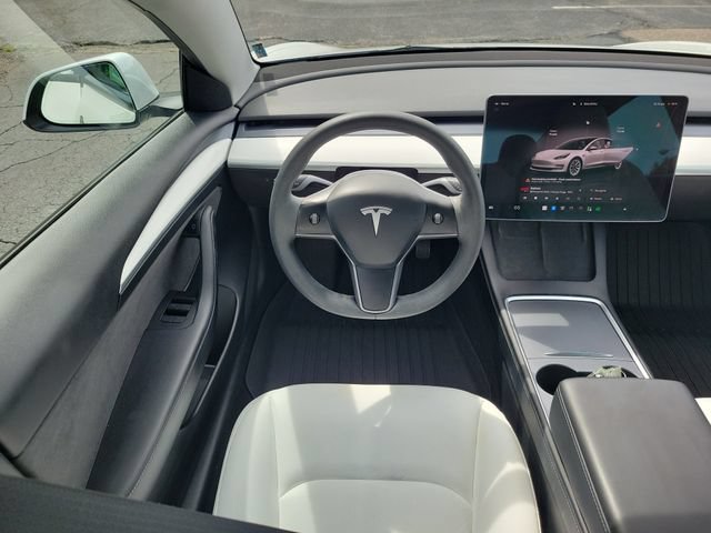 Used 2022 Tesla Model 3 Long Range AWD/4WD image 9