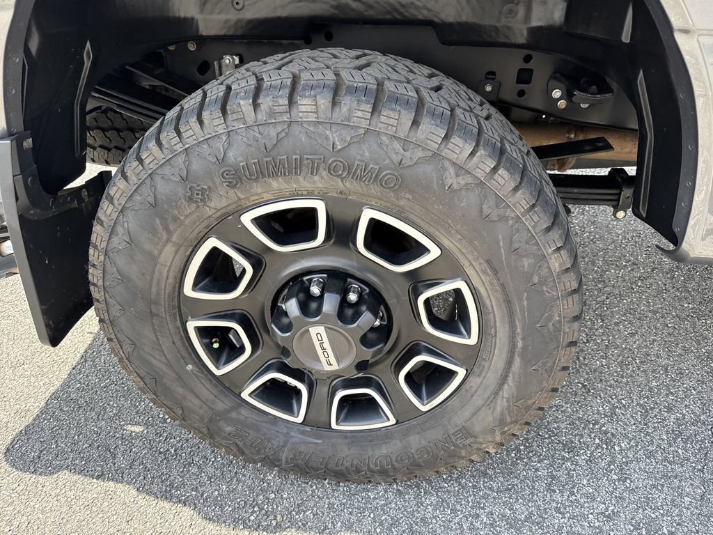 Used 2024 Ford F250 Platinum image 17