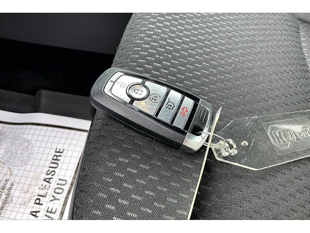 Used 2025 Ford Escape SE FWD image 11
