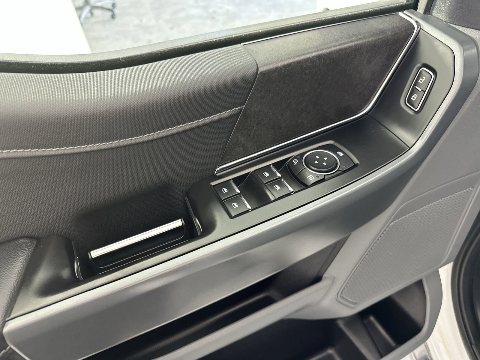 Used 2024 Ford F150 XLT w/ Equipment Group 302A MID RWD image 13