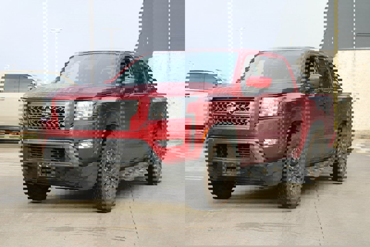 Used 2023 Nissan Frontier SV w/ SV Convenience Package image 2