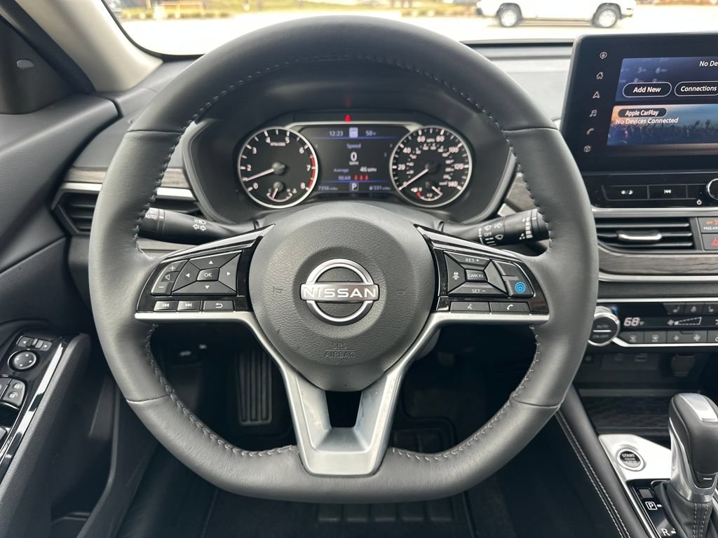 New 2025 Nissan Altima 2.5 SL AWD/4WD image 17