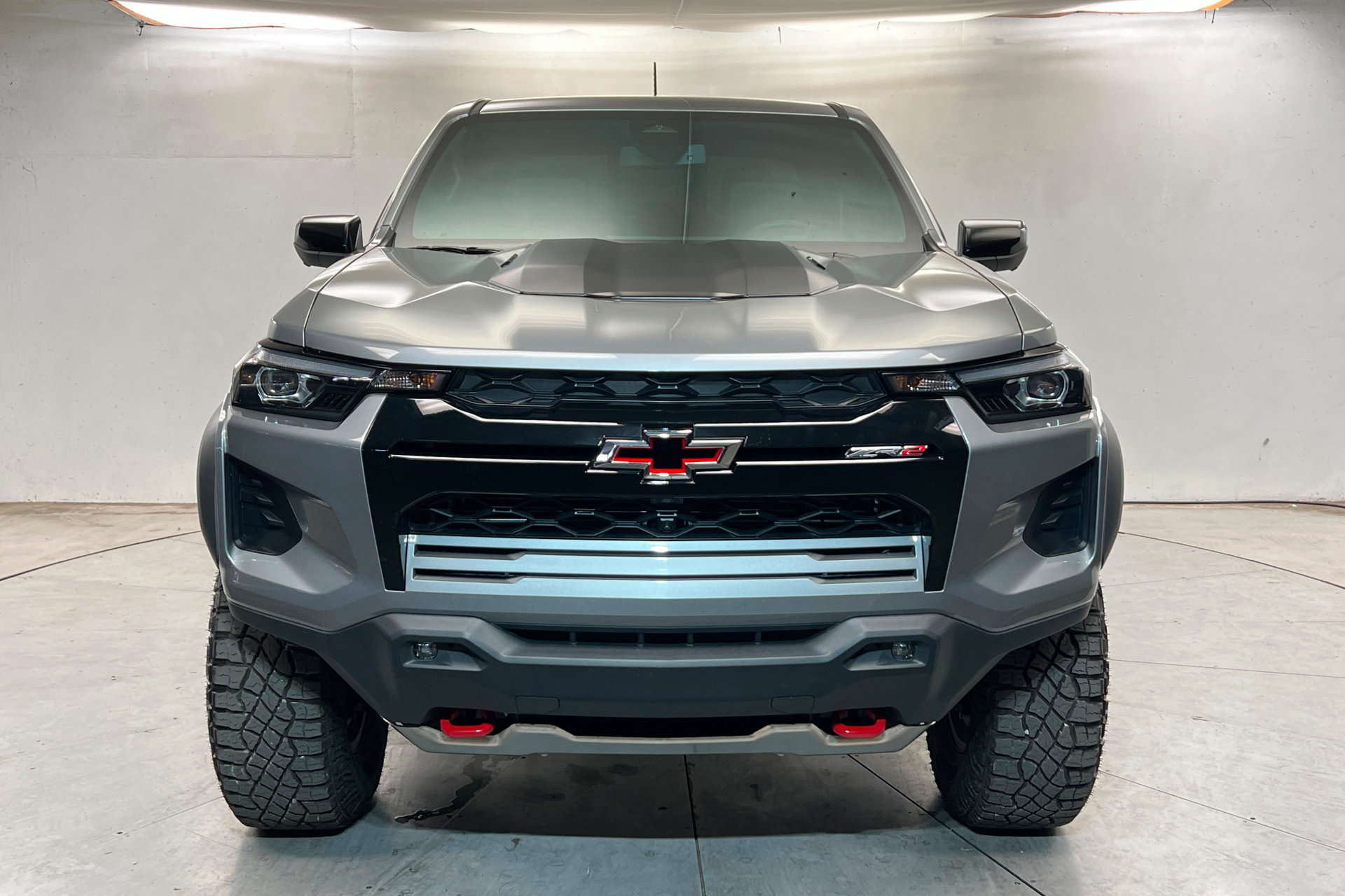 Used 2026 Chevrolet Colorado ZR2 w/ Technology Package AWD/4WD image 9