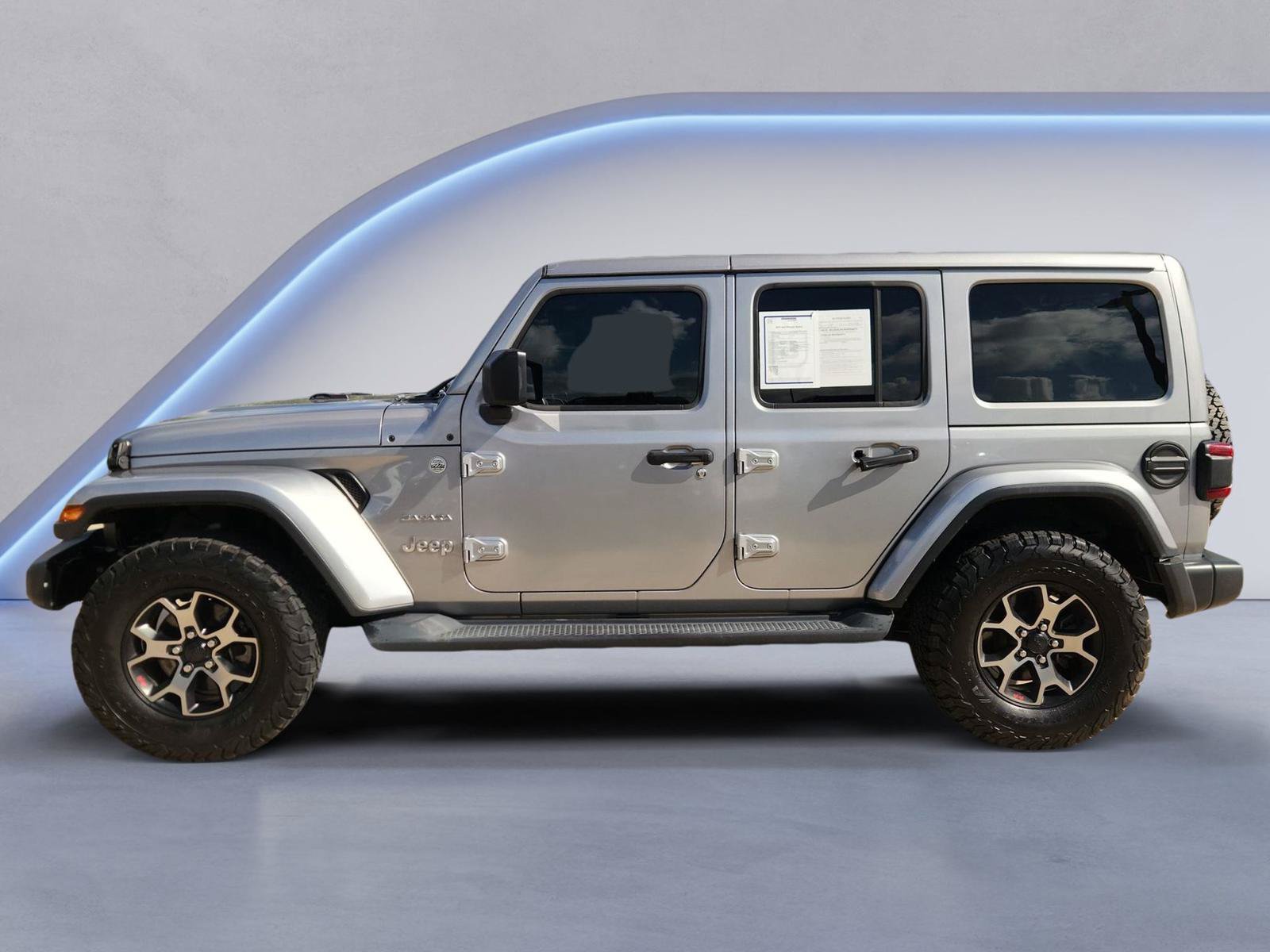 Used 2018 Jeep Wrangler Unlimited Sahara AWD/4WD image 5