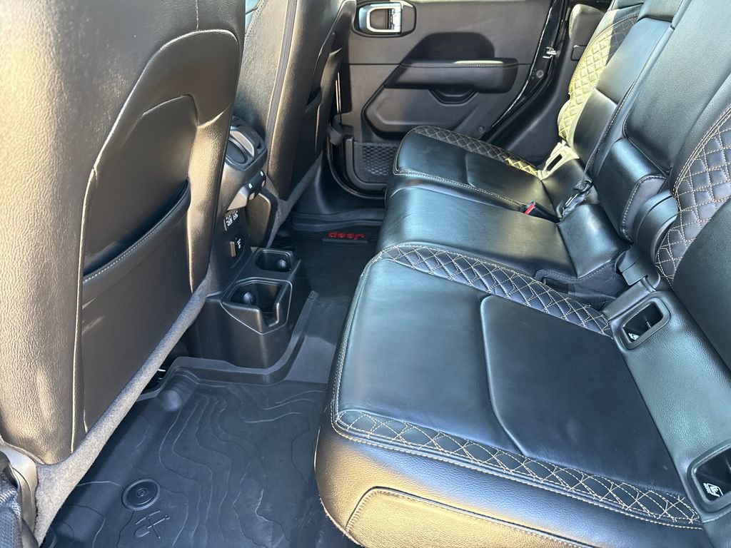 Used 2022 Jeep Gladiator Overland AWD/4WD image 17