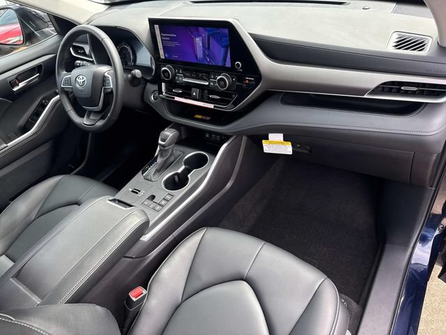 Used 2026 Toyota Highlander XLE AWD/4WD image 19