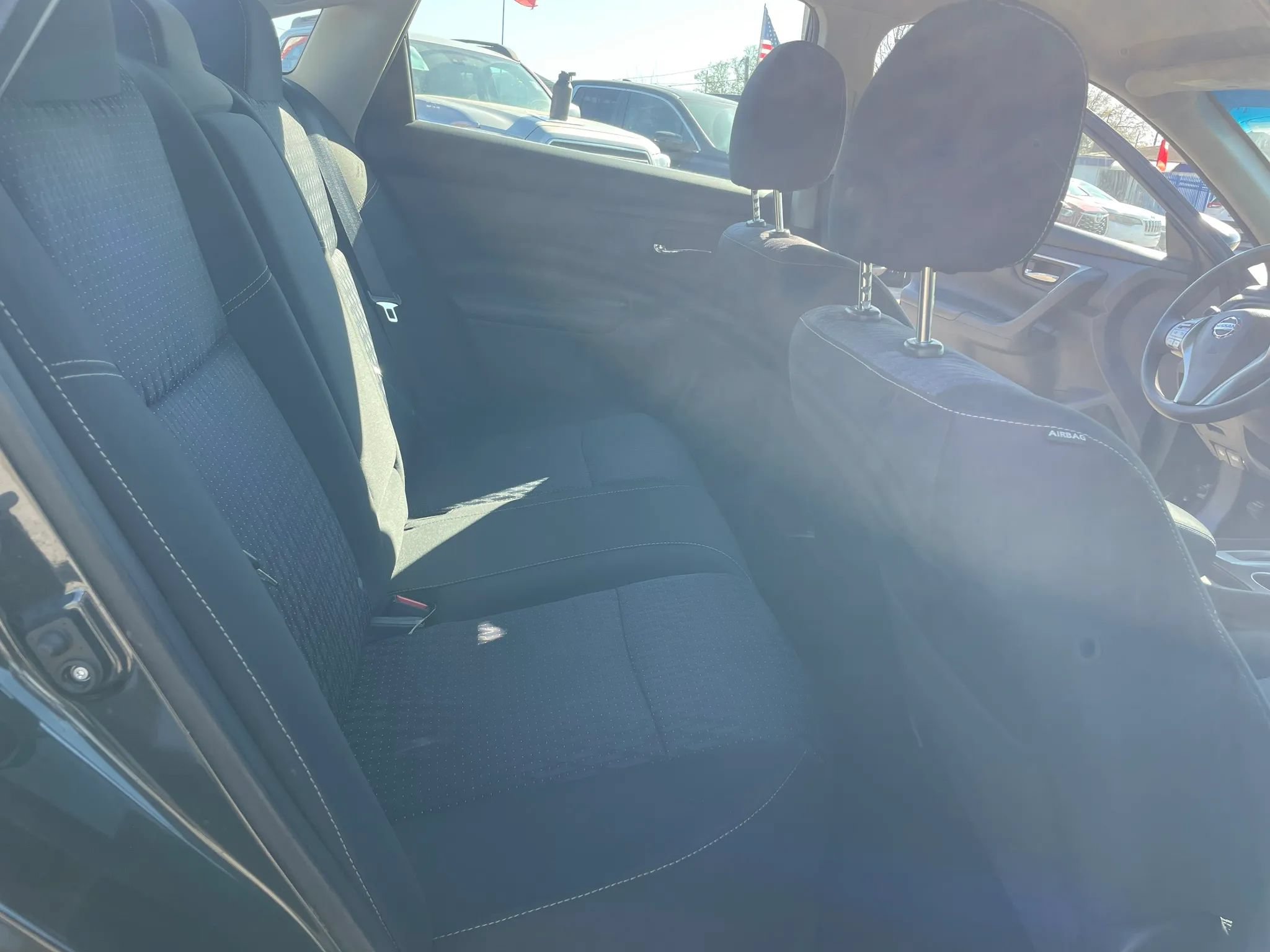 Used 2016 Nissan Altima 2.5 S w/ Power Driver Seat Package FWD image 9