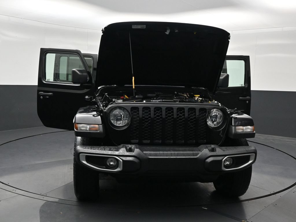 Used 2021 Jeep Gladiator Sport AWD/4WD image 40