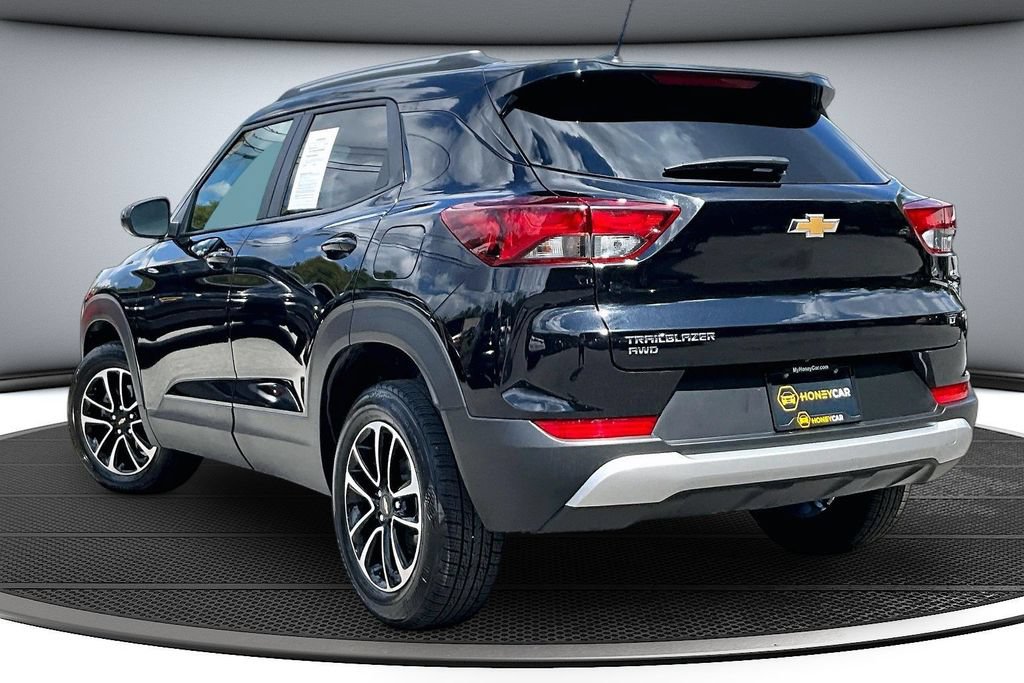 Used 2025 Chevrolet TrailBlazer LT AWD/4WD image 4