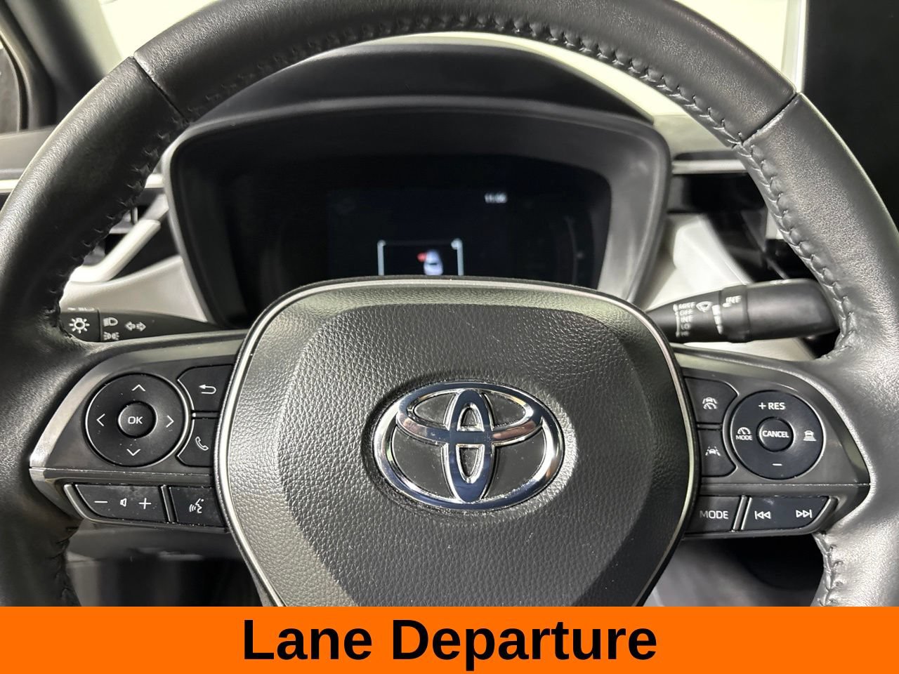 Used 2025 Toyota Corolla FX w/ Convenience Package FWD image 12