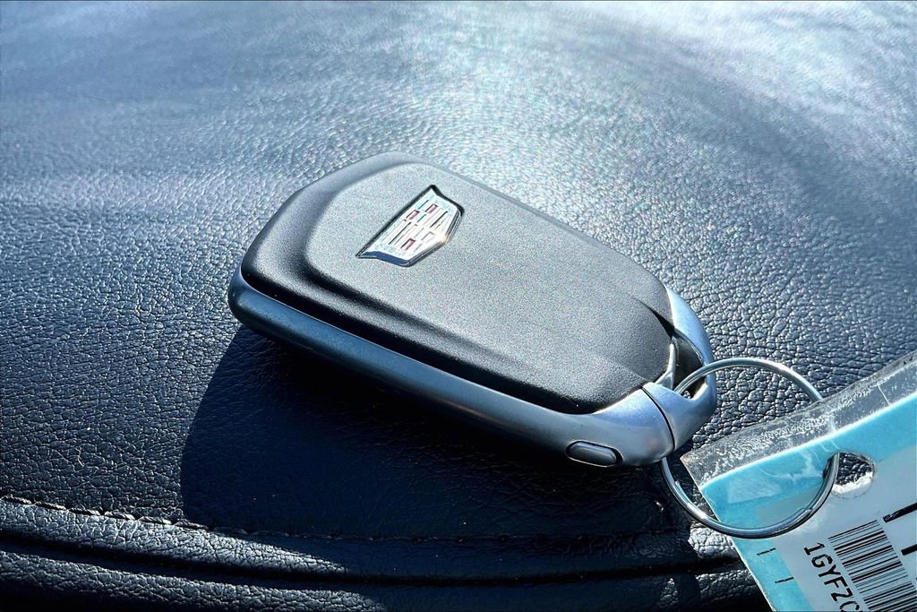 Used 2023 Cadillac XT4 Premium Luxury image 13