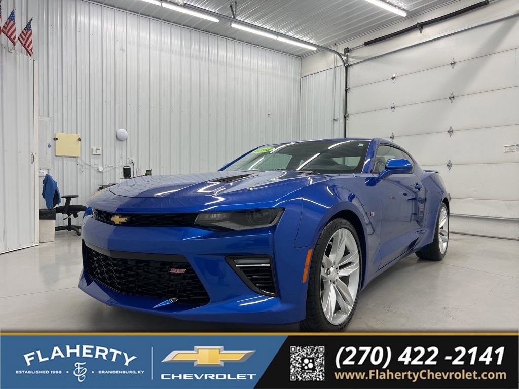 Used 2018 Chevrolet Camaro SS RWD image 6
