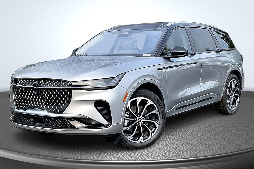 New 2026 Lincoln Nautilus Reserve AWD/4WD image 2