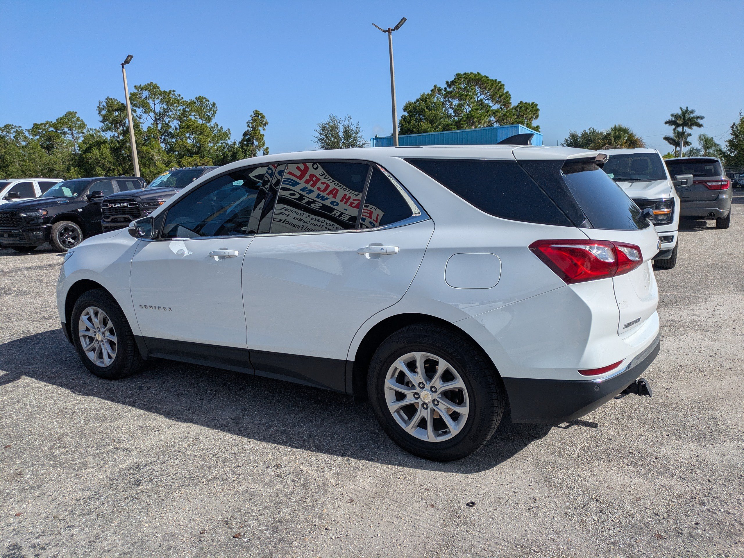Used 2018 Chevrolet Equinox LT FWD image 6