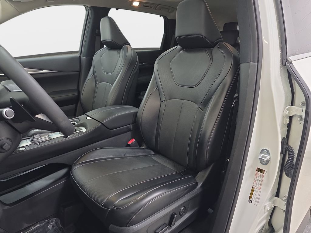 Certified 2023 INFINITI QX60 Luxe AWD/4WD image 12