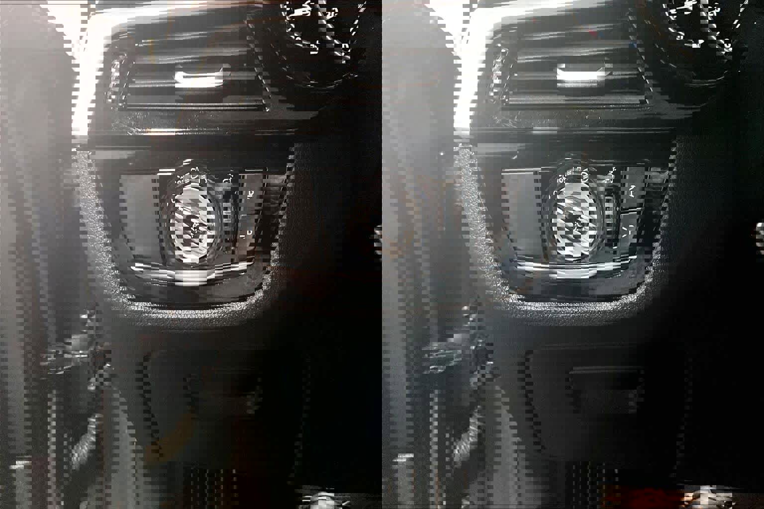 Used 2019 BMW 540i xDrive w/ Convenience Package image 33