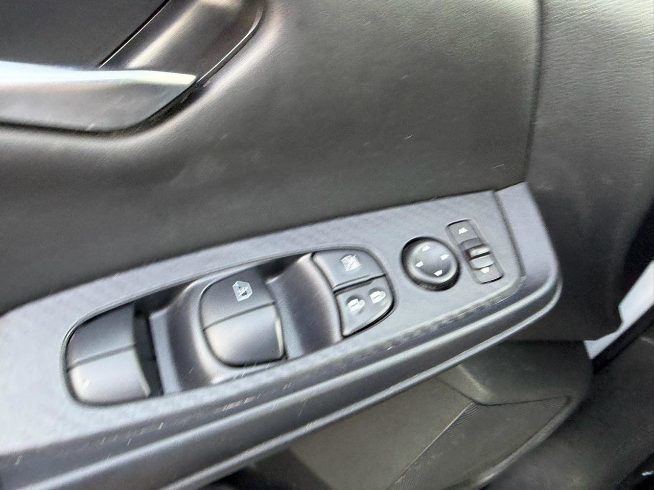Used 2024 Nissan Sentra SV FWD image 54