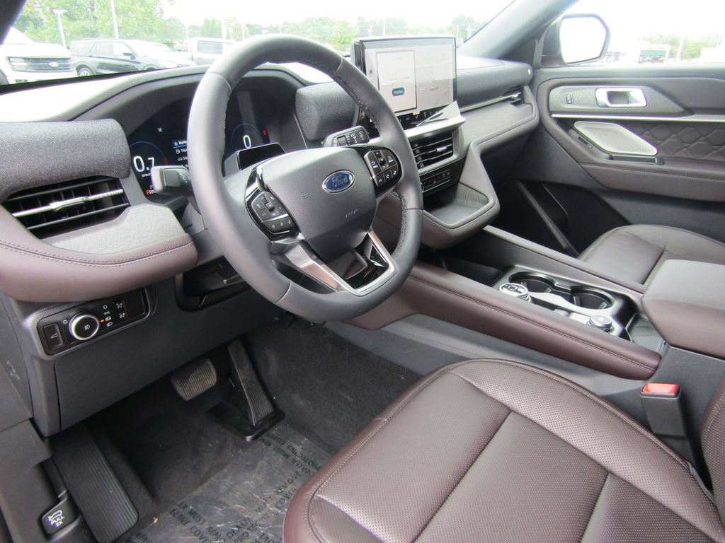 New 2027 Ford Explorer Platinum w/ LUX Leather Package AWD/4WD image 14