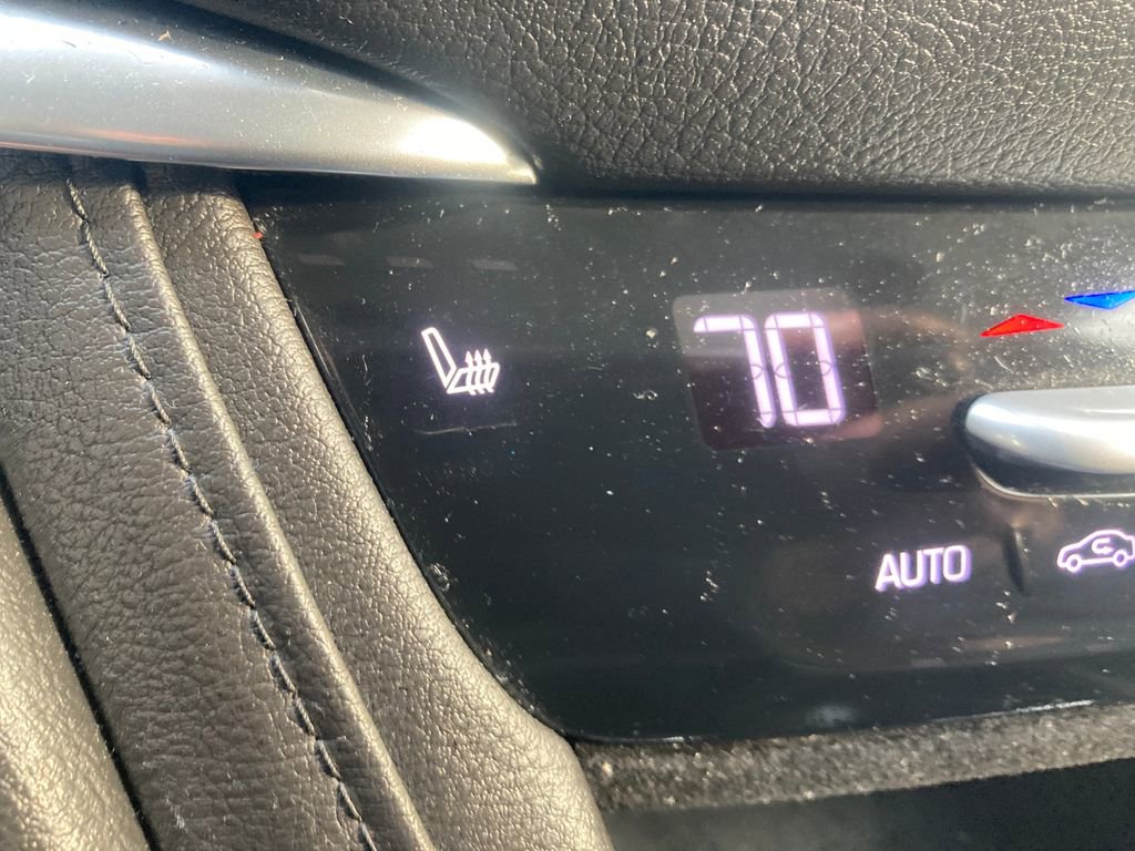 Used 2017 Cadillac XT5 Luxury image 41