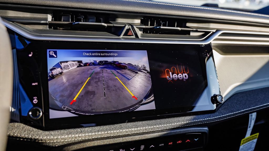 New 2026 Jeep Cherokee Laredo AWD/4WD image 28