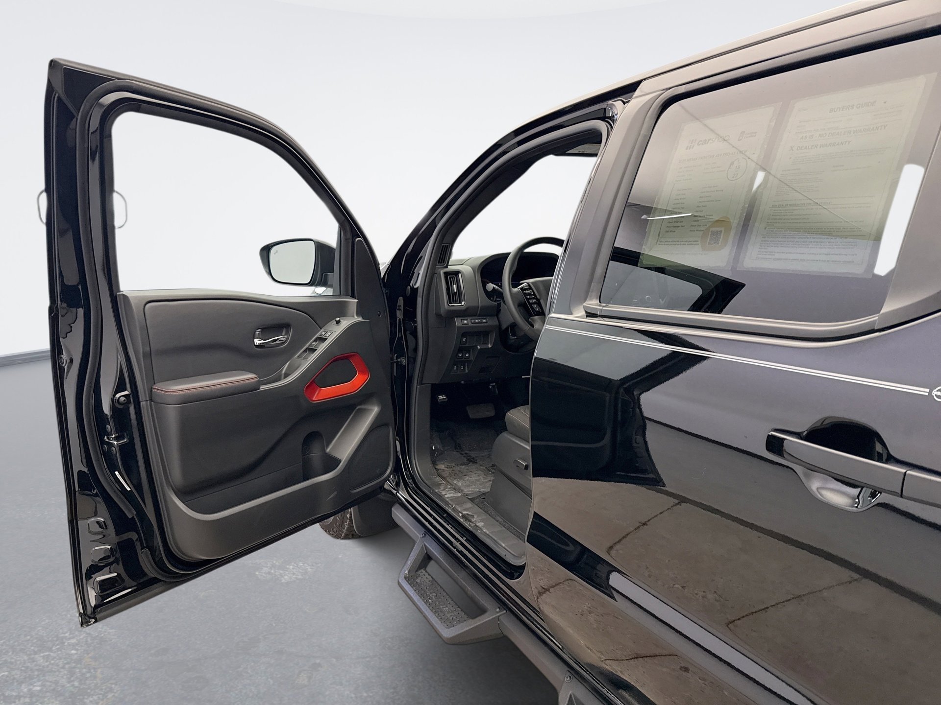 Used 2025 Nissan Frontier PRO-4X w/ Tow Package image 9