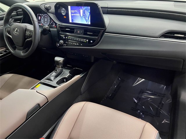 Certified 2024 Lexus ES 350 w/ Premium Package image 12