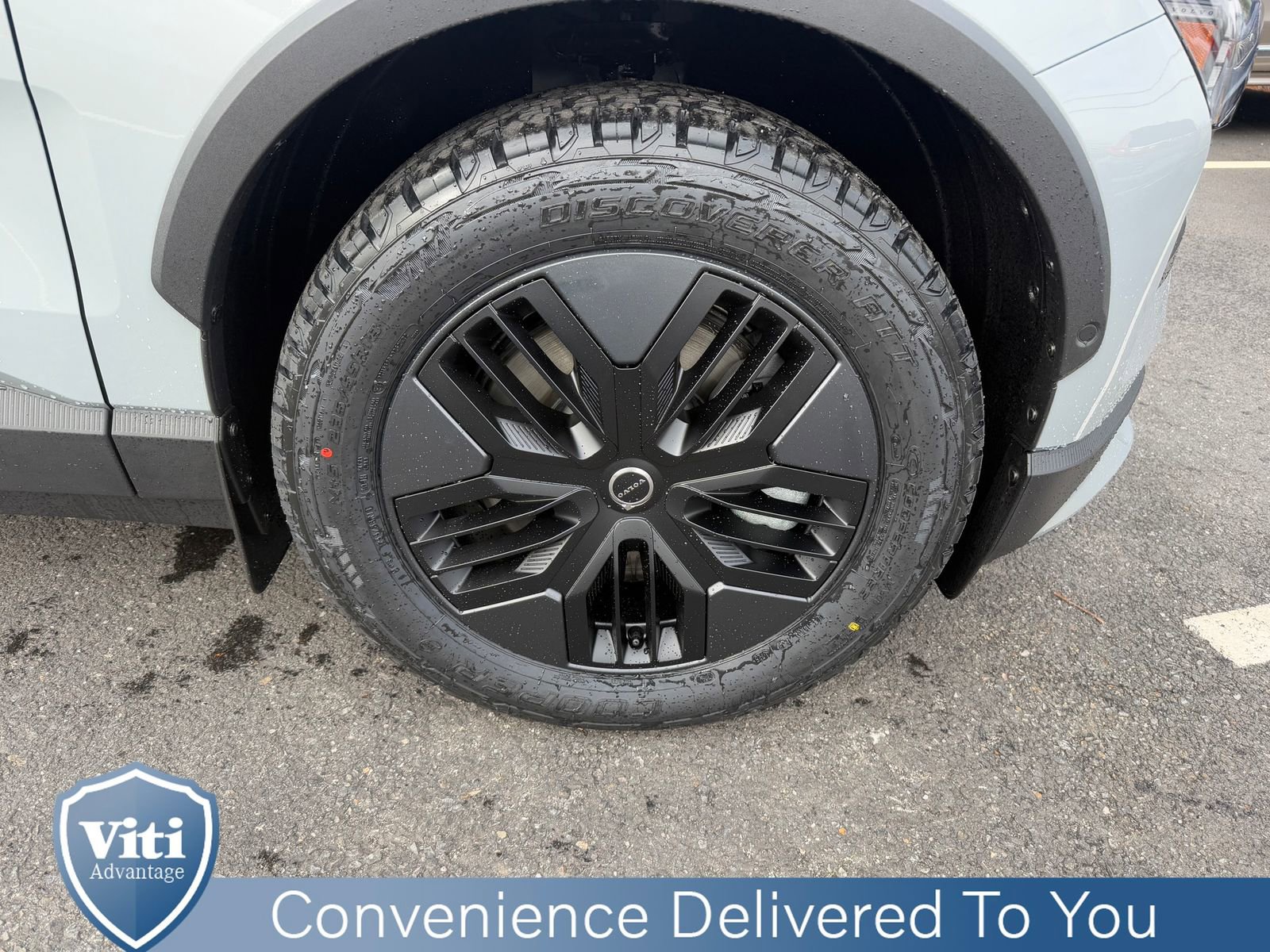 New 2026 Volvo EX30 Cross Country Ultra w/ Protection Package Premier image 10