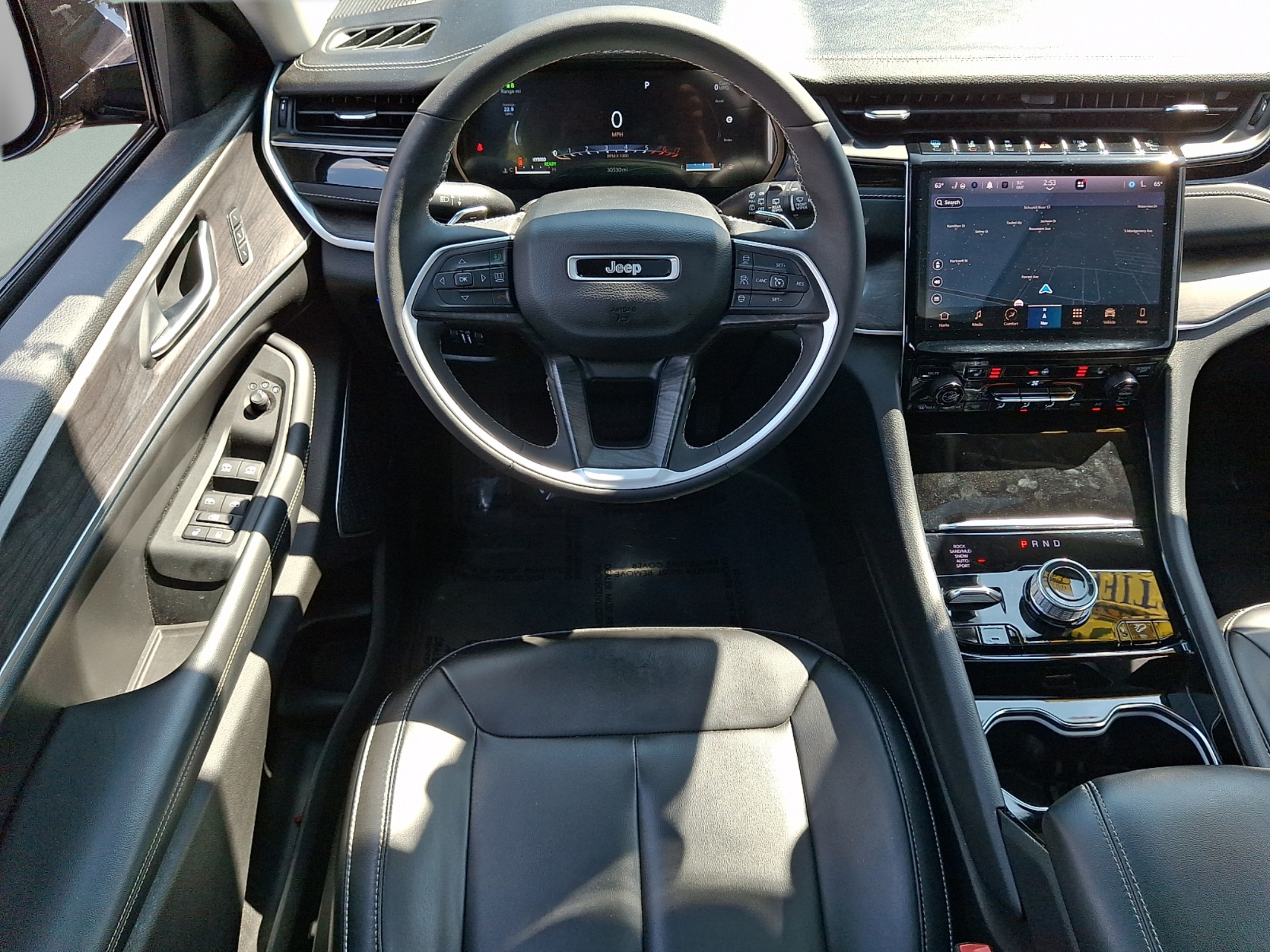 Used 2023 Jeep Grand Cherokee 4WD 4xe image 12