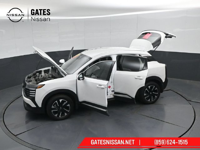 Certified 2025 Nissan Kicks SR AWD/4WD image 52