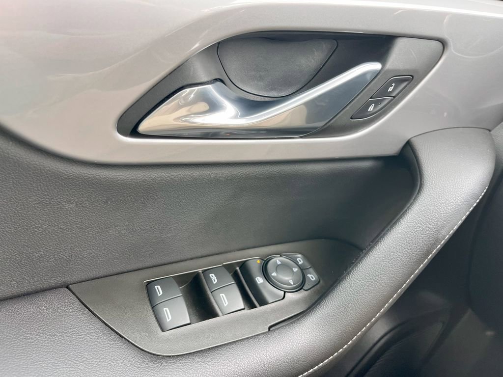 Certified 2023 Chevrolet Blazer LT w/ Midnight/Sport Edition image 21