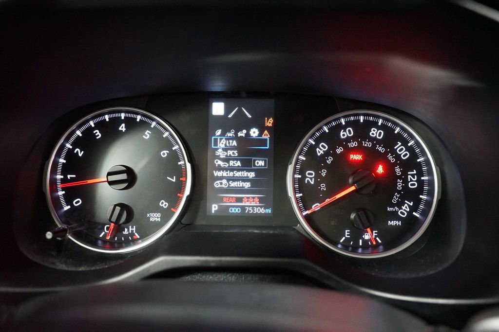 Certified 2022 Toyota RAV4 LE image 15