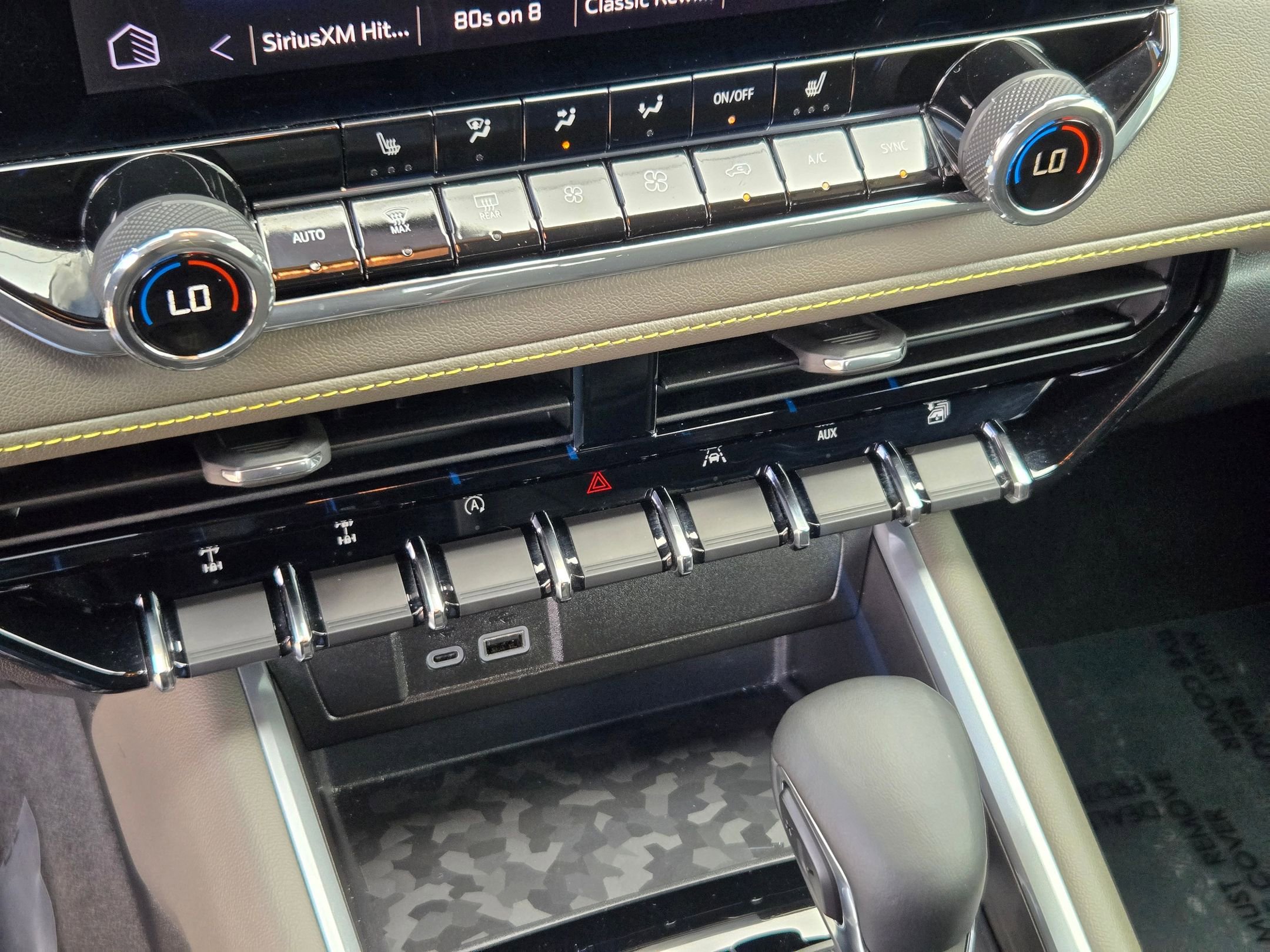 Certified 2024 Chevrolet Colorado ZR2 w/ Technology Package image 19