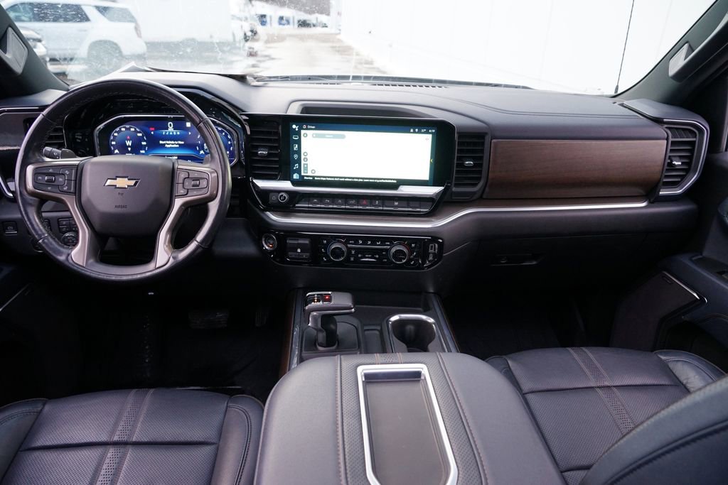 Used 2022 Chevrolet Silverado 1500 High Country w/ High Country Premium Package image 27