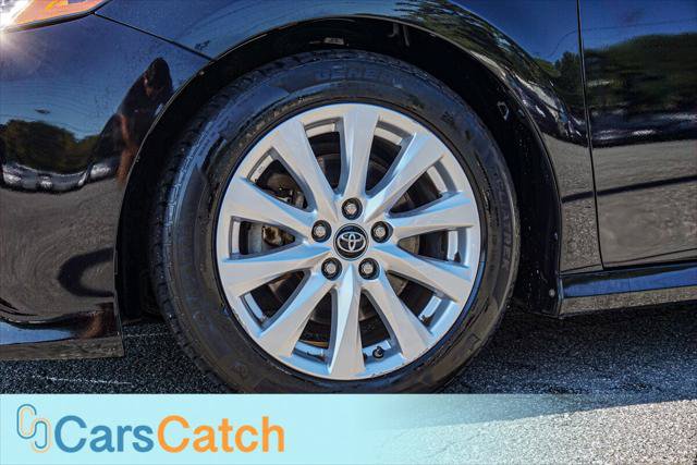 Used 2018 Toyota Camry LE w/ Moonroof Package FWD image 16