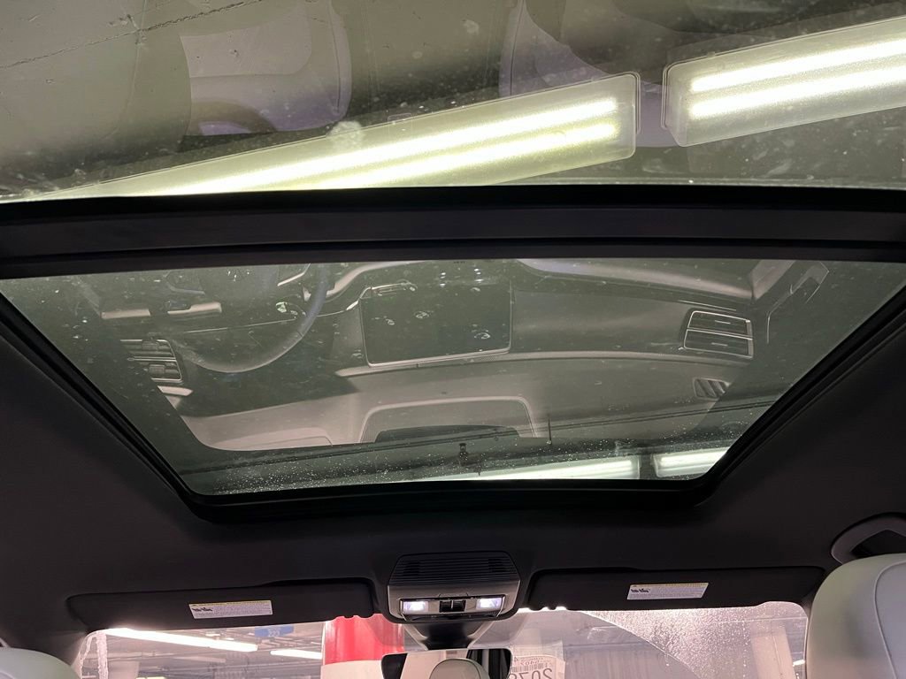 New 2026 Volkswagen Atlas Cross Sport SEL Premium R-Line image 10