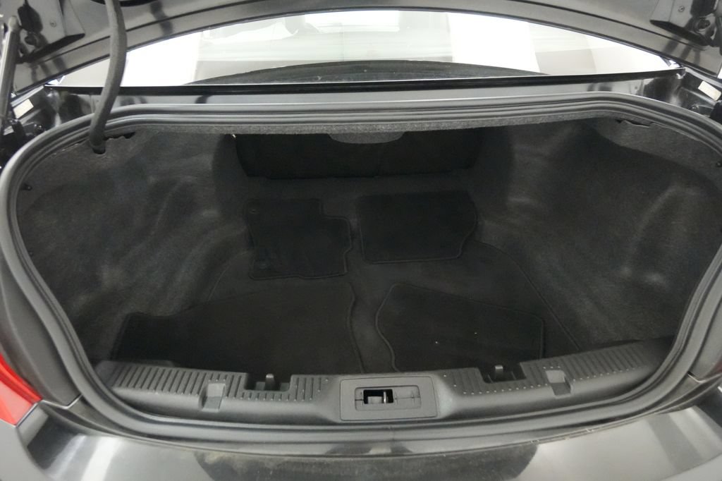 Used 2013 Lincoln MKS AWD image 25