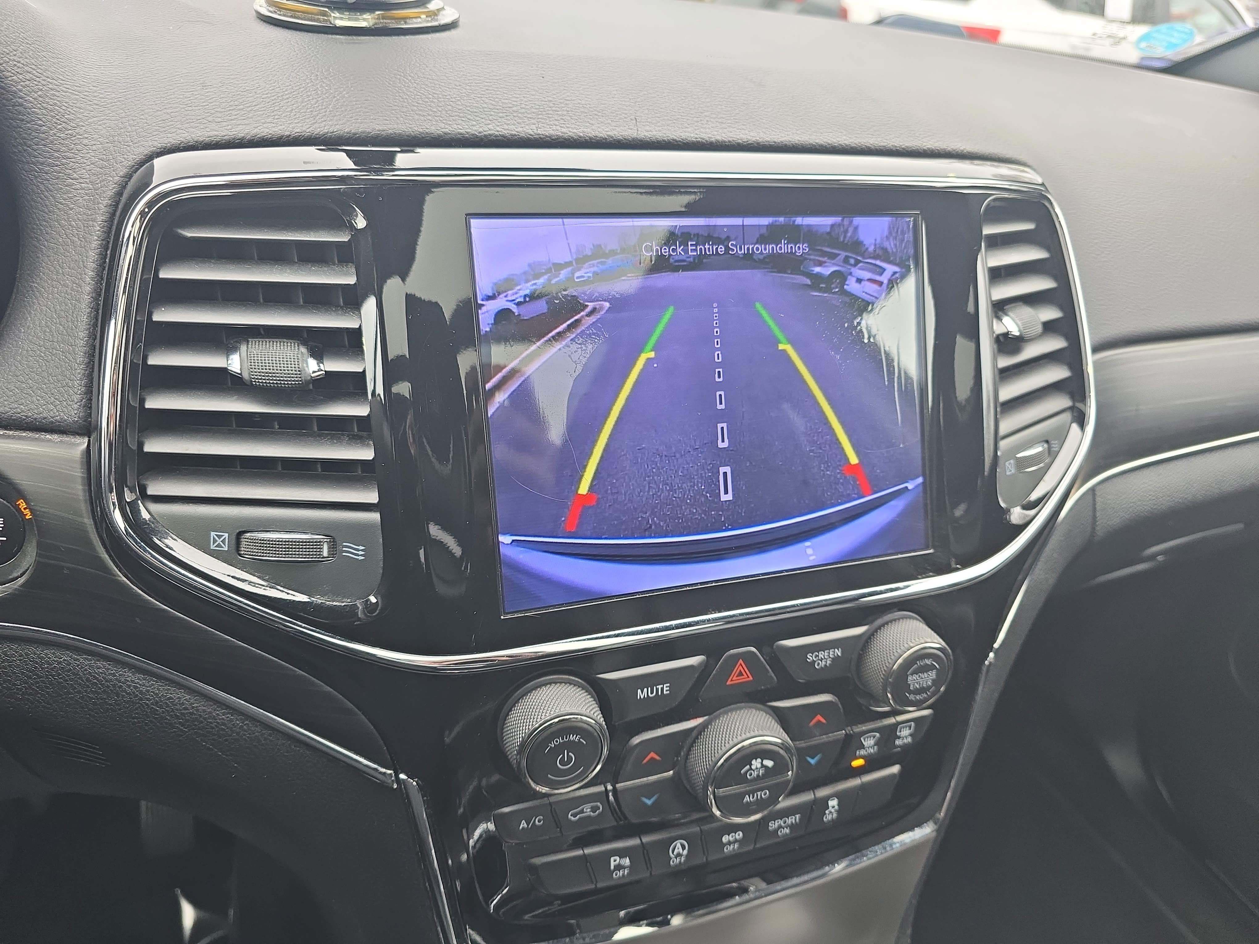 Used 2020 Jeep Grand Cherokee Limited w/ Luxury Group II image 20