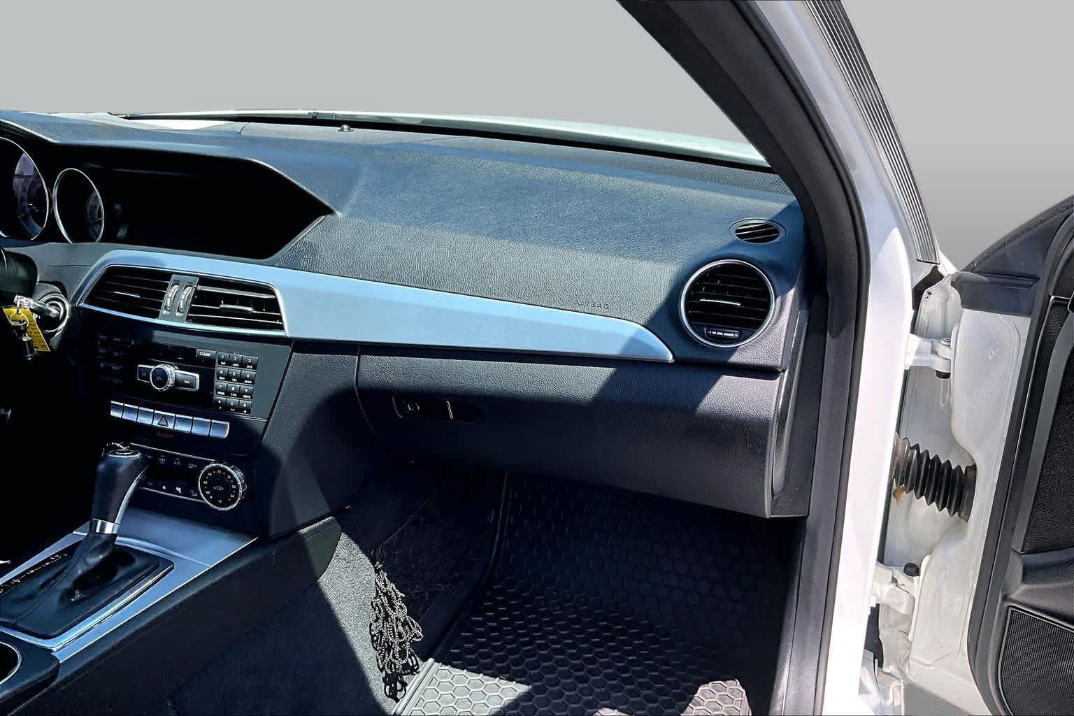Used 2013 Mercedes-Benz C 250 Coupe image 21