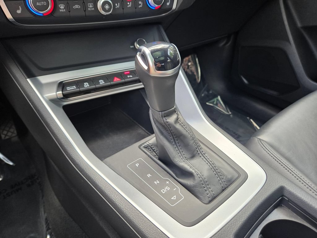 Used 2025 Audi Q3 2.0T Premium AWD/4WD image 33